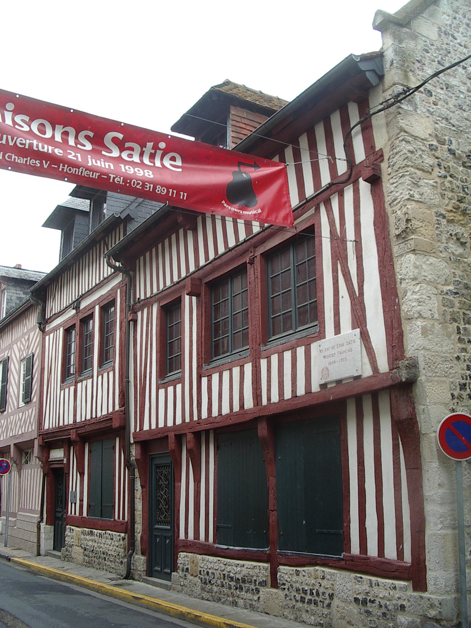Maisons Satie Honfleur musee original