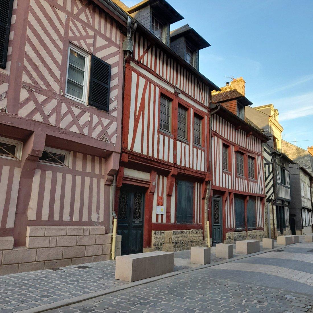 Maisons Satie Honfleur musee original